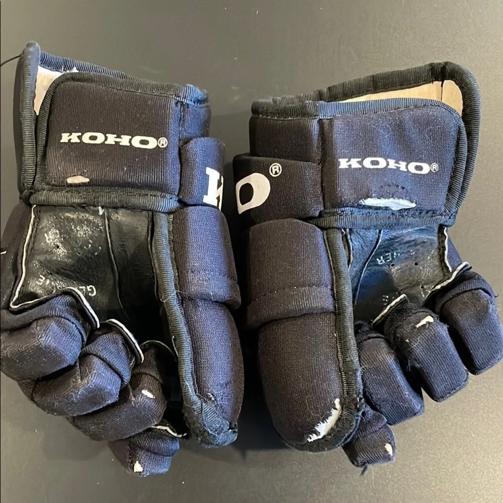 Black Ice Hockey Gloves - Picture 2 of 5